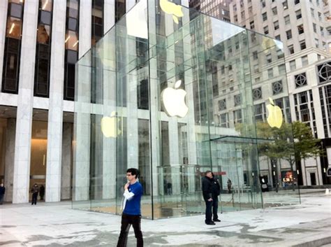 Apple Reveals Newly Renovated 5th Avenue Store Archdaily
