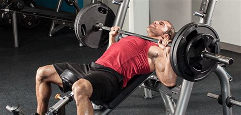 rip through t shirts with the help of ifbb physique pro craig capurso s 12 best chest day tips
