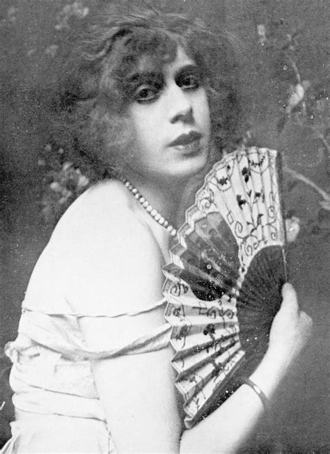 Tragic True Story Of 1920s Transgender Artist Who Inspired Eddie