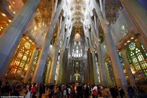 Things to do near metropolitan sagrada familia. La Sagrada Familia 2021, #20 top things to do in barcelona ...