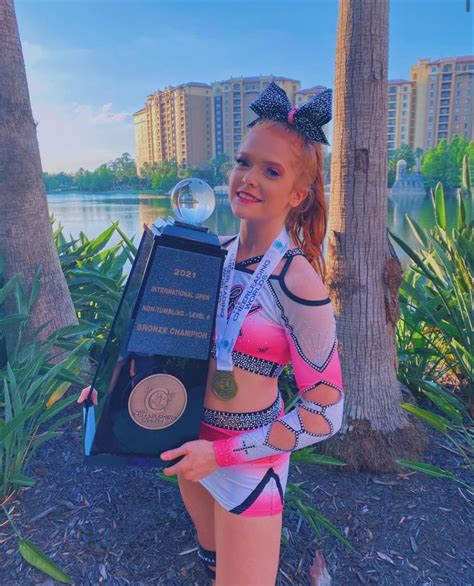 Lady Lux 2021 Bronze Champion Cheer Extreme Cheer Pictures Cheer Team