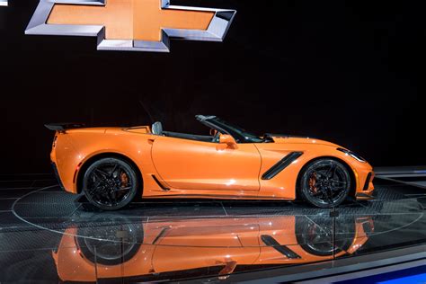 2019 Corvette Zr1 Convertible Revealed In Los Angeles Gm Authority