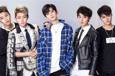Chinas Hottest Music Group Acrush Is Completely Blurring Gender Norms