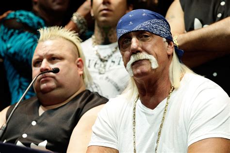 Longtime Wrestling Star Hulk Hogan Has Lost A Ton Of Weight The Spun