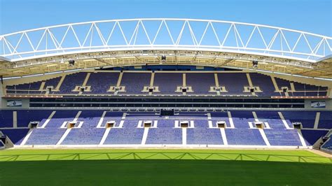If you book with tripadvisor, you can cancel up to 24 hours before your tour starts for a full refund. Fc Porto Stadium Capacity | Switzerland Hotel Ideas