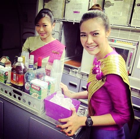 What Would You Like To Drink Cabin Crew Thai Airways Cabin Crew Airline Catering Thai Airways