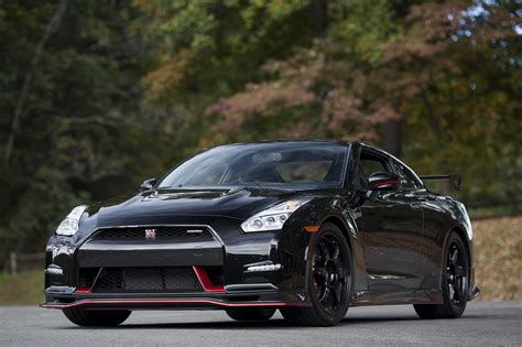 Nissan GT R Nismo At Le Mans In Degree Video GTspirit