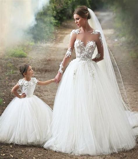 Beautiful Wedding Dress With Lace