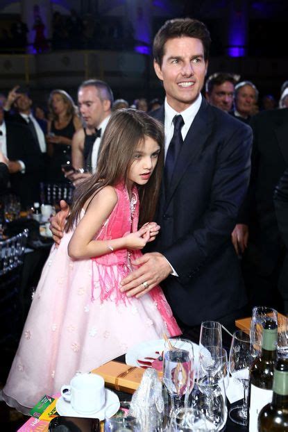 Suri And Tom Cruise Reunite As She Jets To Uk For Thanksgiving Marie Claire Uk