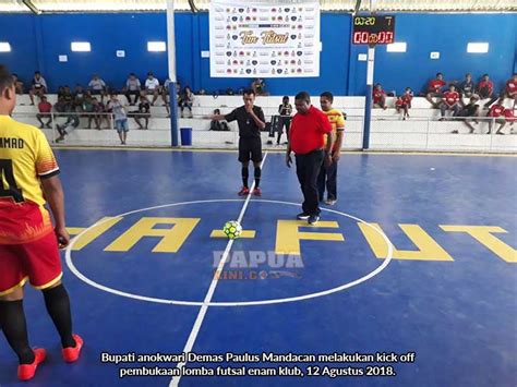 6 Fans Member Club Manokwari Gelar Lomba Futsal | Papua Kini