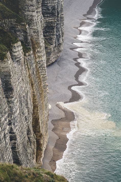Hd Wallpaper Sea Waves Crushing To Shore Near Rock Formation Water