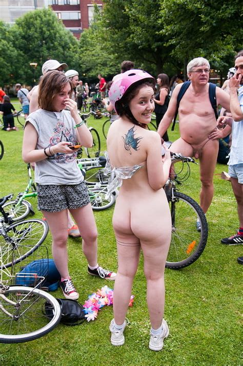 Laura K Manchester Wnbr 2015 World Naked Bike Ride 12