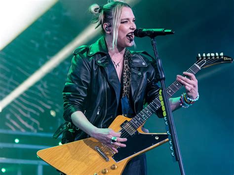 Halestorms Lzzy Hale On Why She Insists On Being Honest With Fans It