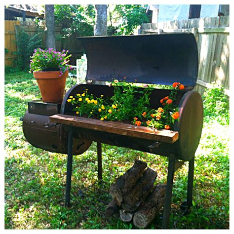 My Recycled Rusted Old Bbq Pit Made A Lovely Planter Garden Stuffs