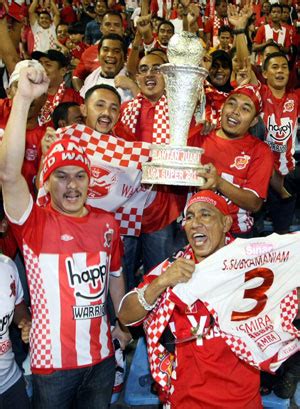 Selecciona una de las opciones debajo para ver. Mantap Kelantan Juara Liga Super 2011 | amri-lawak-kelakar