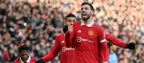 Bruno Fernandes Wins Manchester United Player Of The Month Award Man United News And Transfer