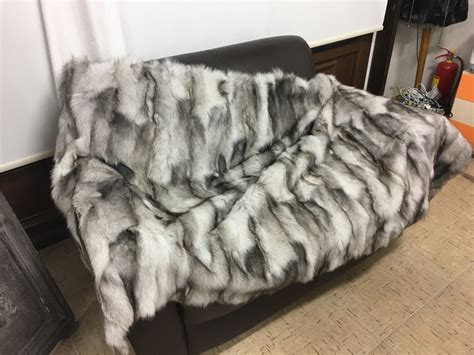 Blue Frost Fox Fur Blanket Skandinavik Fur