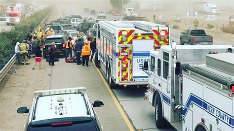 20 Car Crash Snarls Traffic On Highway 99 Near Bakersfield Abc7 Los