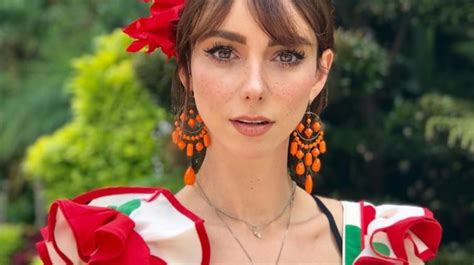 Natalia Téllez causa furor en Instagram al lucir su figura en diminuto