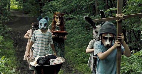 Watch The Terrifying Final Trailer For Pet Sematary Maxim