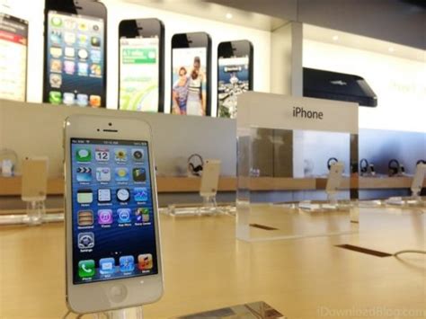 Apple Seen Cutting Iphone 5 Part Orders Due To Weak Demand