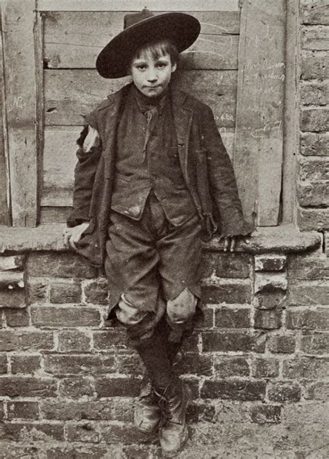Amazing Vintage Photographs Of Destitute East End Children From 100