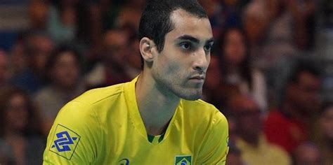 I'm a designer who strives to learn as much as possible. A coragem de Douglas Souza - UOL Esporte
