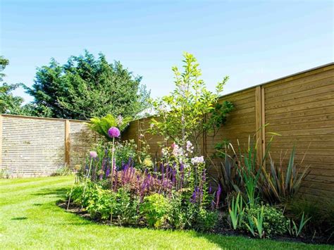 Kent Installer Transforms Steep Garden Jacksons Fencing