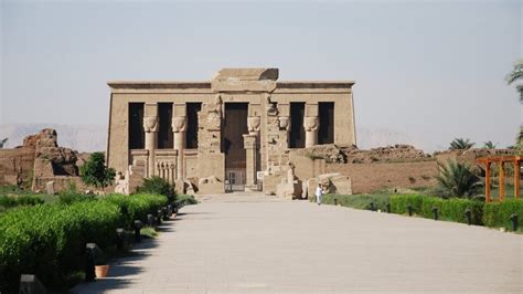 Individu Ln V Let Do Dendery Luxoru Z Hurghady