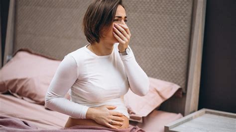 Experiencing Extreme Morning Sickness Heres What Causes Hyperemesis Gravidarum During