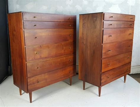 Pair Of Mid Century Modern Solid Walnut 6 Drawer Chests Dressers At