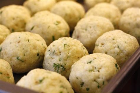 how to make the fluffiest most delicious matzoh balls taste with the eyes
