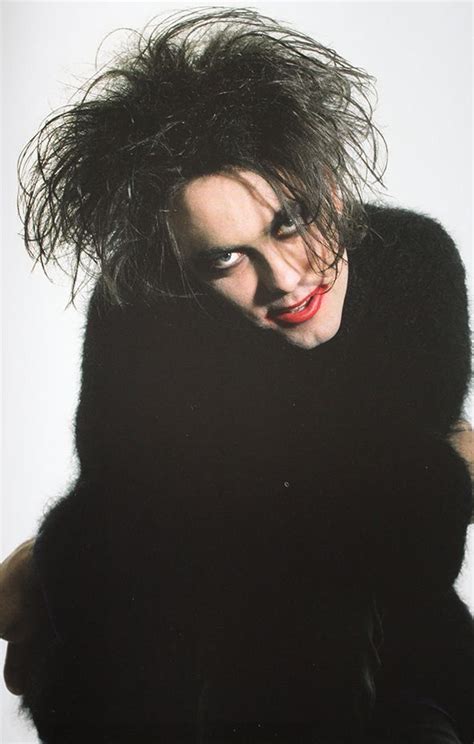 Pin By Laura Wisnauski Finley On Cure Robert Smith The Cure Robert