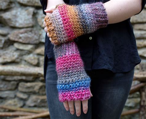 Easy Crochet Fingerless Mitten Gloves Emma Leith