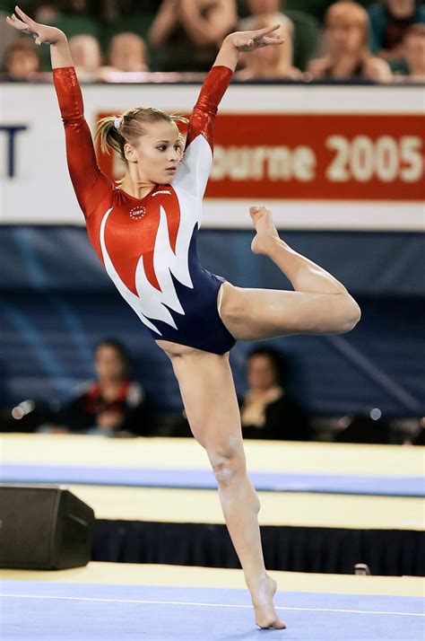 Alicia Sacramone Women S Gymnastics Gymnast Floor Exercise Wag