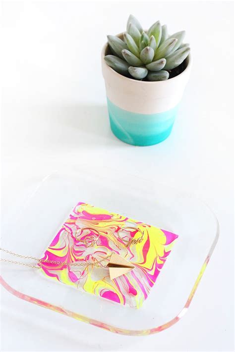9 Easy Marbling Projects The Crafted Life