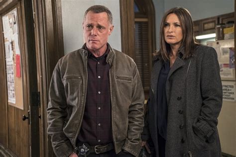 ‘law And Order Svu 17×14 Recap Serial Killer Crossover Observer