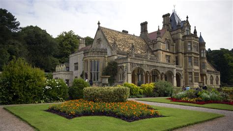 Ten Victorian Houses English Manor Houses Victorian Homes Huge Houses