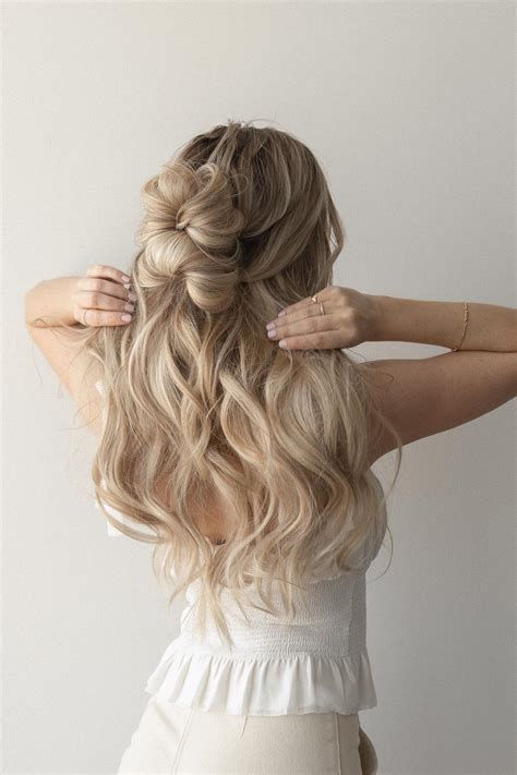 EASY HALF UP HALF DOWN HAIRSTYLE FOR SPRING - Alex Gaboury