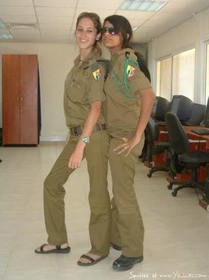 Historic soldiers have worked hard to become the best that they can be. Beautiful Israel Women Soldiers | Women Army