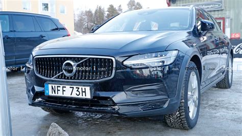 Volvo is refreshing the s90 sedan and v90 wagon with a tweaked look and a few new features. Volvo V90 Cross Country 2021 jeszcze w tym roku po ...