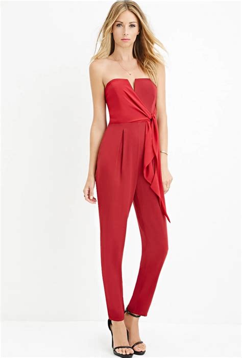 10 Glamorous Holiday Jumpsuits That Are Totally Party Ready