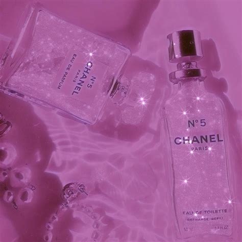 Pink tumblr baddie instagram pink aesthetic pictures. chanel, sparkles, designer aesthetic, perfume, baddie, retro, pink, sparkly, water, bath in 2020 ...