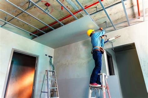 Kegunaan besi hollow kotak berbagai ukuran besi permata via besibeton.net. Bahan Rangka Plafon Gypsum