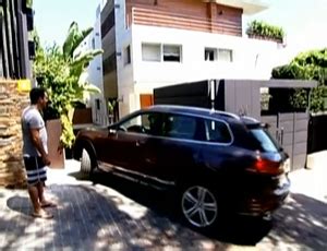  neymar esrta sorrindoa toa no barcelona, recentemente comprou uma mansao avaliada em 10 milhoes de euros. 35 Best Images Casa De Neymar En Barcelona : Neymar's ...