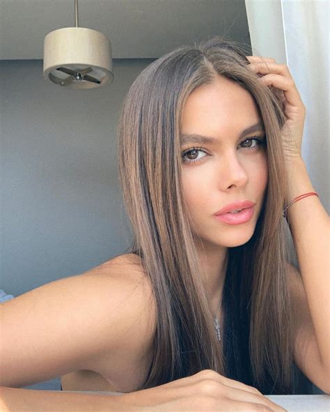 Viki Odintcova Steals Our Hearts In A Ravishing Look