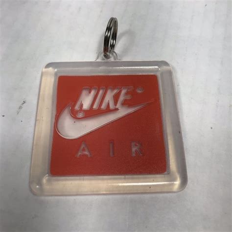 Кроссовки nike air max 95 sneakerboot 5 100 руб. Nike Air Original Vintage Retro Keychain Hang Tag Rubber ...