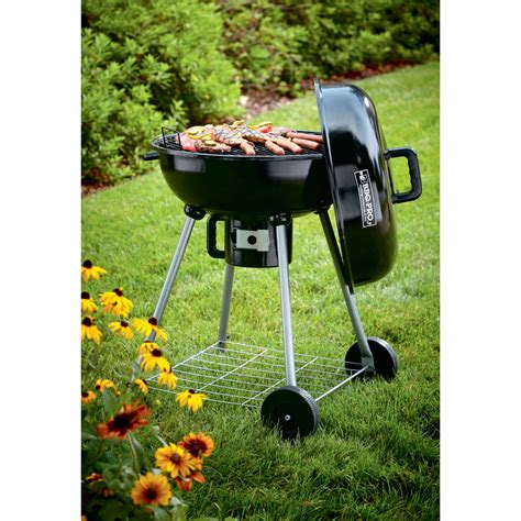The embers produced radiate the heat necessary for cooking. BBQ Pro 22.5" Kettle Charcoal Grill
