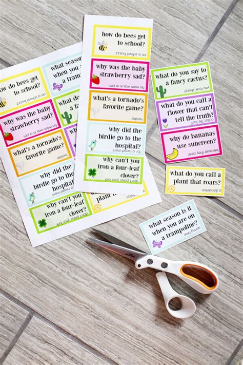 Lunch Box Jokes For Spring Free Printable Sugar Bee Crafts