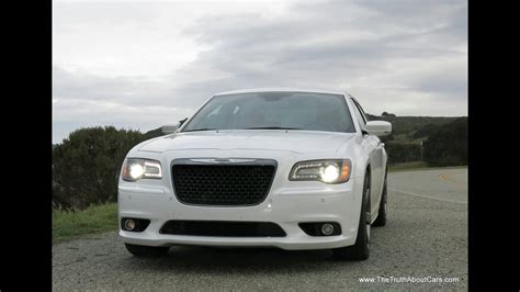 2013 And 2014 Chrysler 300 Srt8 Review And Road Test With Infotainment